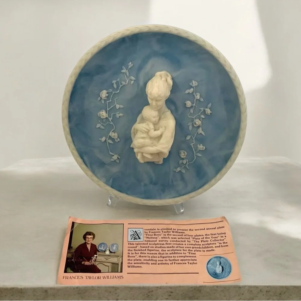 Avondale 1979 Mother Child “First Born” Cameo Plate By Frances Taylor Williams - Picture 6 of 9